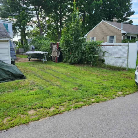 8 Als Avenue Allenstown NH 03275