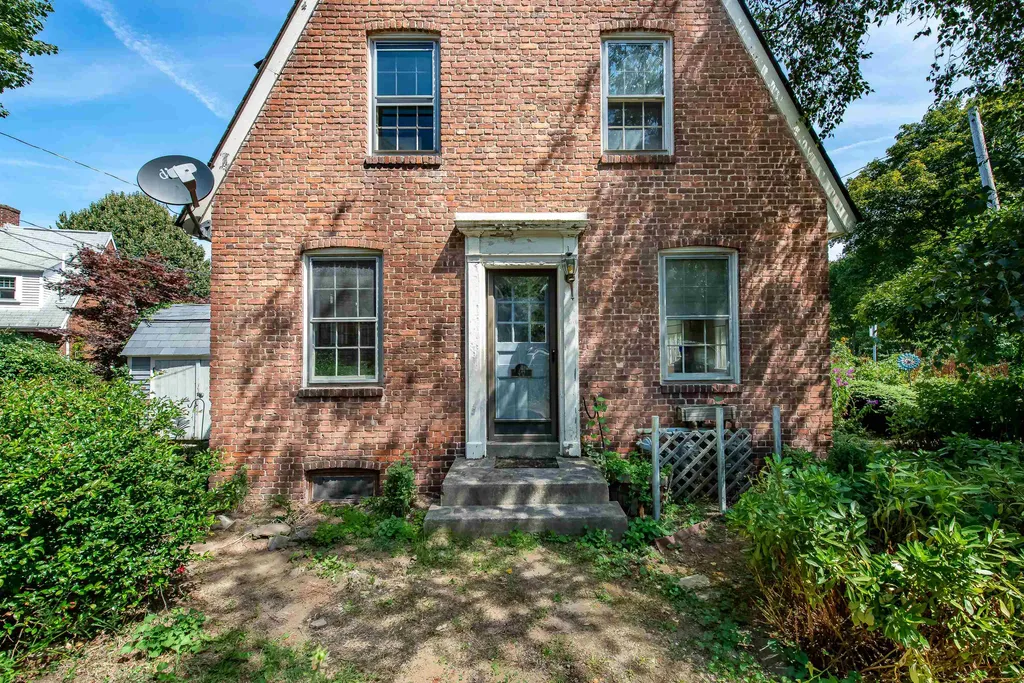40 Porpoise Way Portsmouth NH 03801
