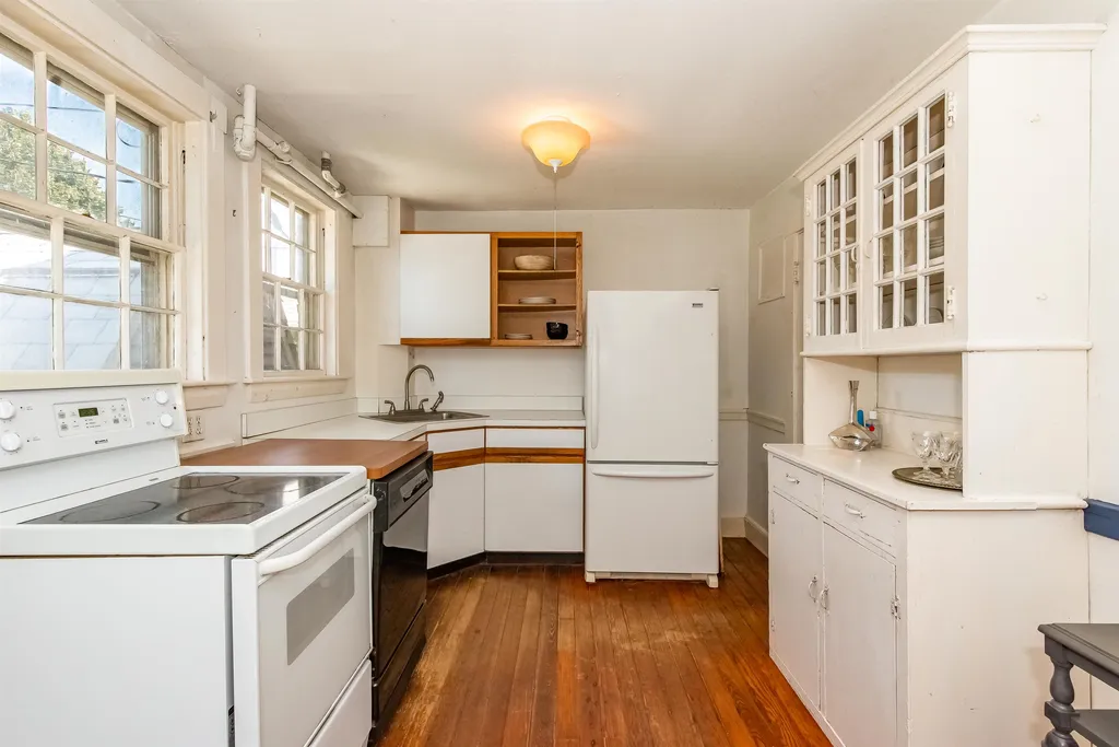 40 Porpoise Way Portsmouth NH 03801