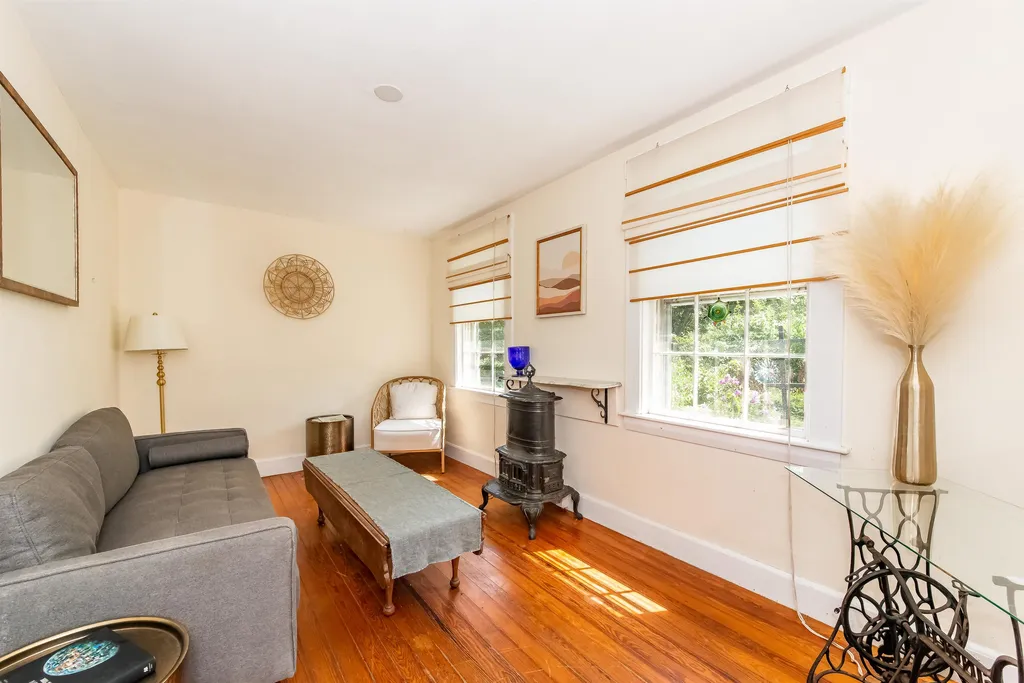 40 Porpoise Way Portsmouth NH 03801