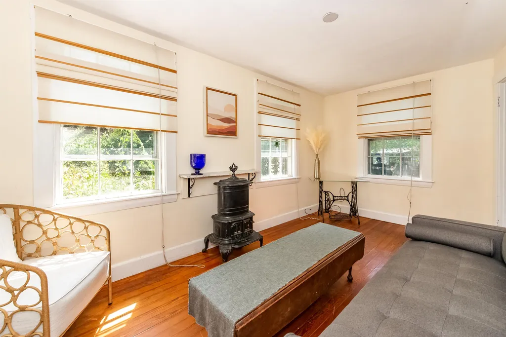 40 Porpoise Way Portsmouth NH 03801