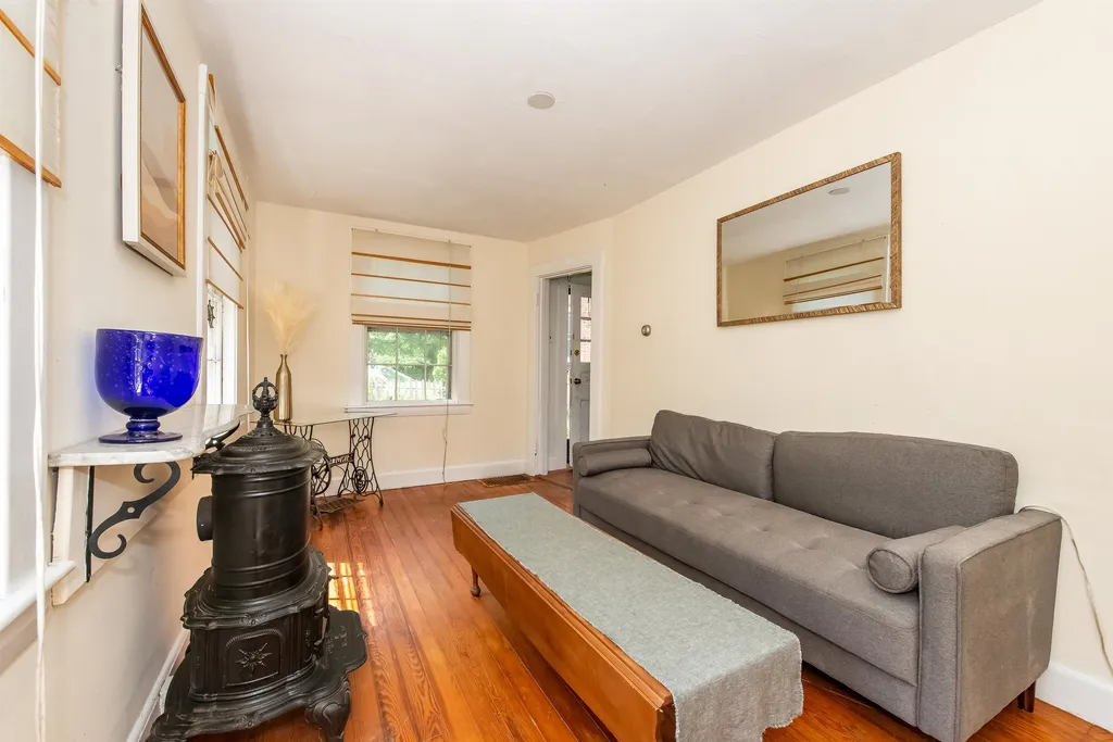 40 Porpoise Way Portsmouth NH 03801