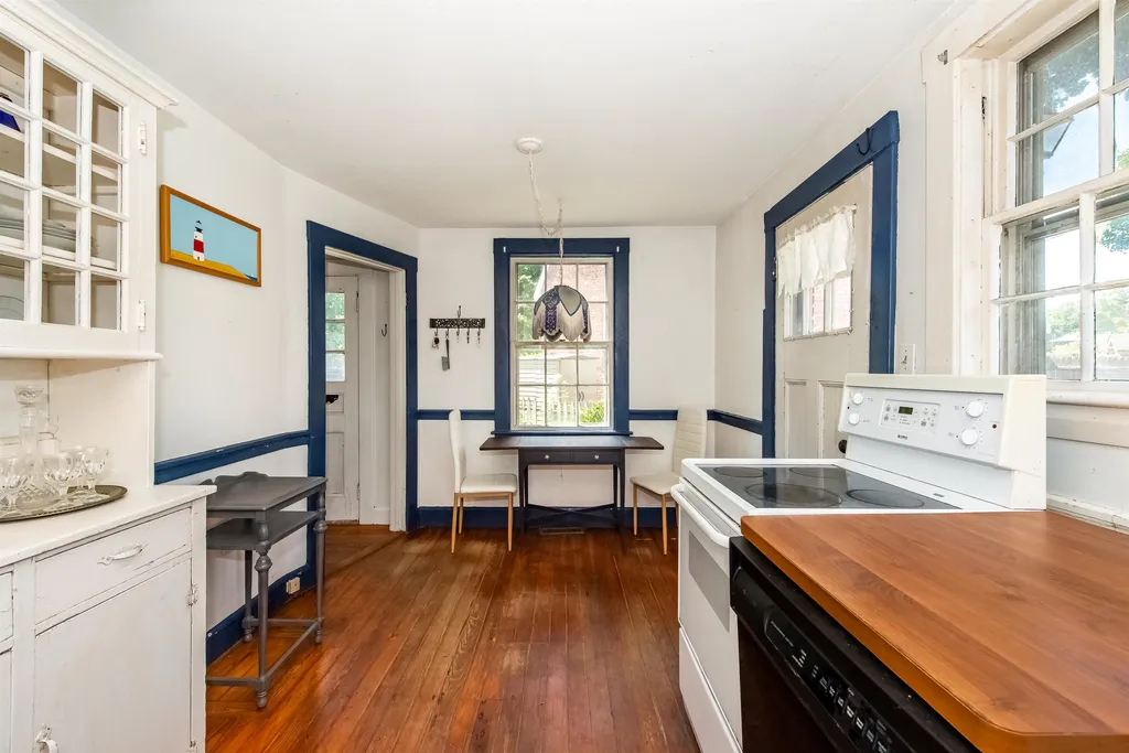 40 Porpoise Way Portsmouth NH 03801