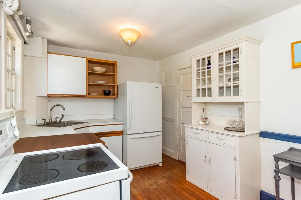40 Porpoise Way Portsmouth NH 03801