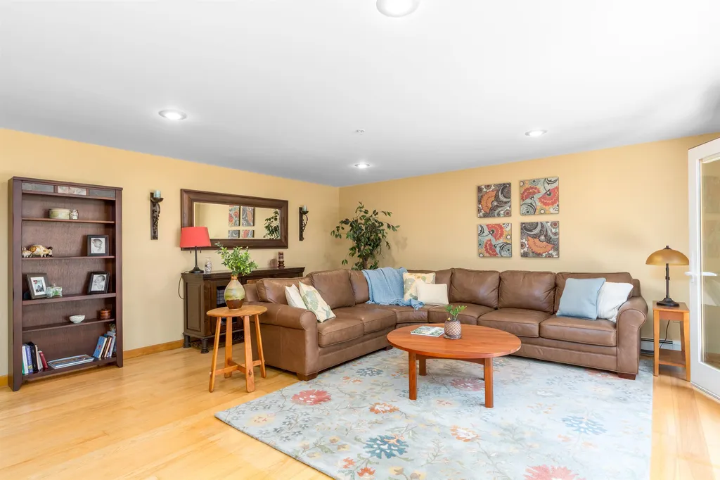 1608 Porters Point Road Colchester VT 05446