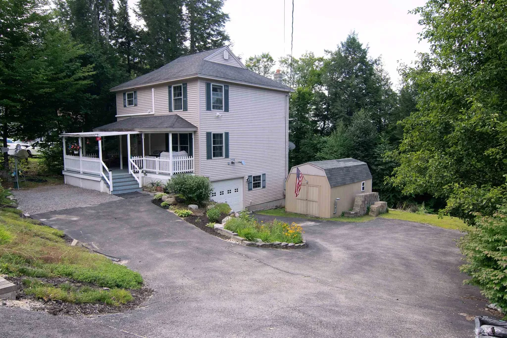 10 Nutter Drive Alton NH 03810