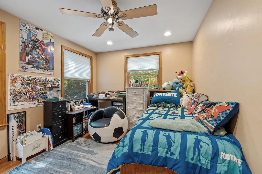44 Ann Logan Circle Raymond NH 03077