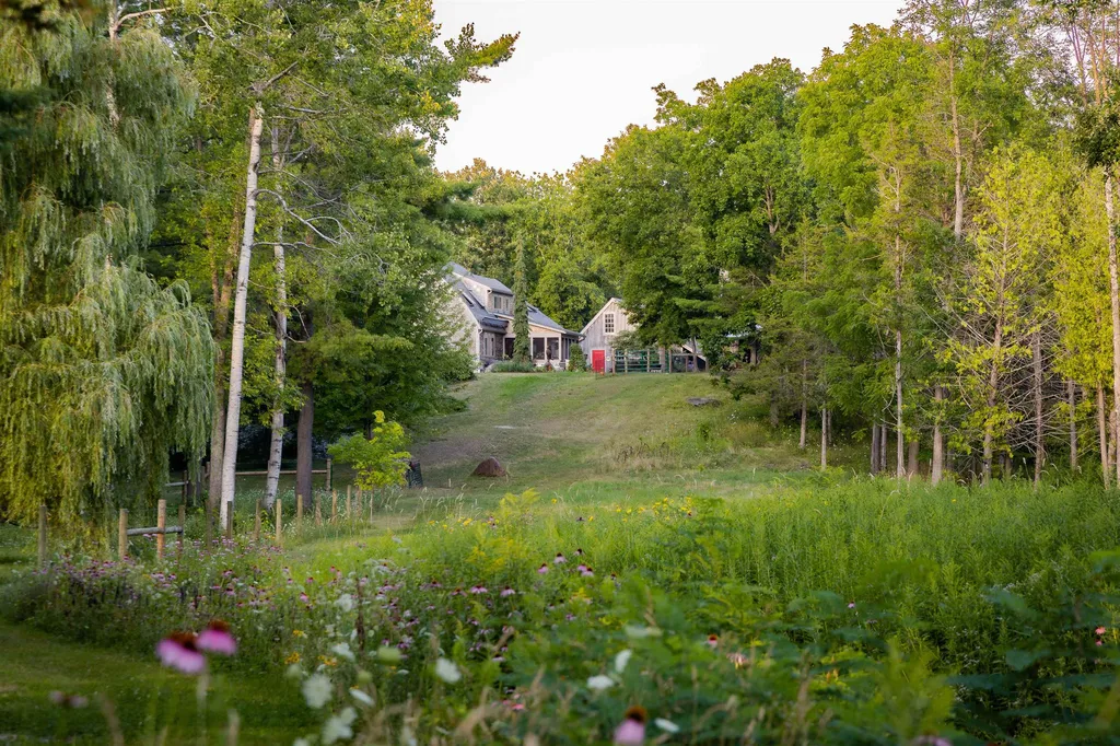 37 Turtle Moon Road Charlotte VT 05445
