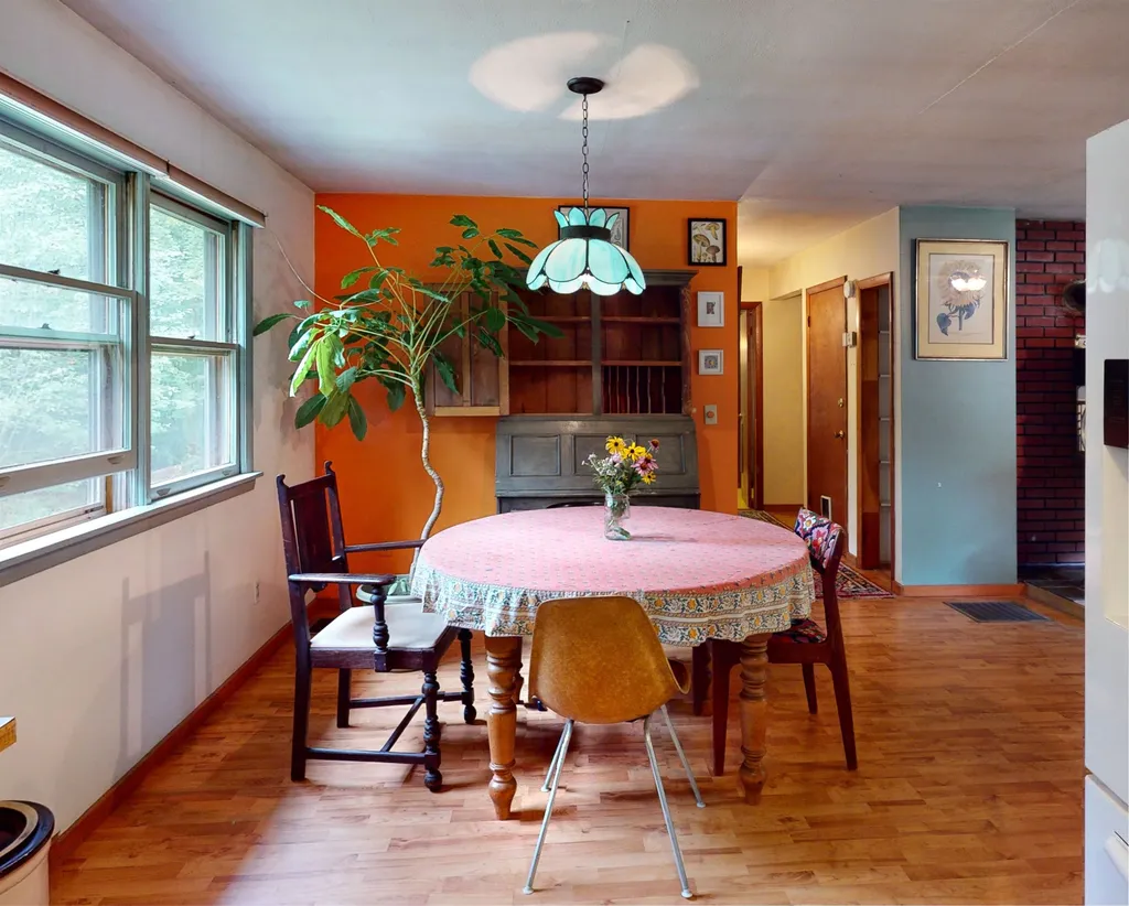 437 Hall Road Lincoln VT 05443