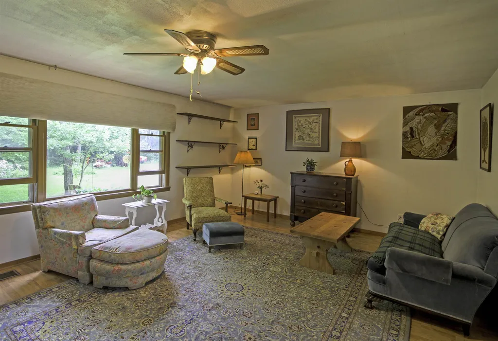 437 Hall Road Lincoln VT 05443