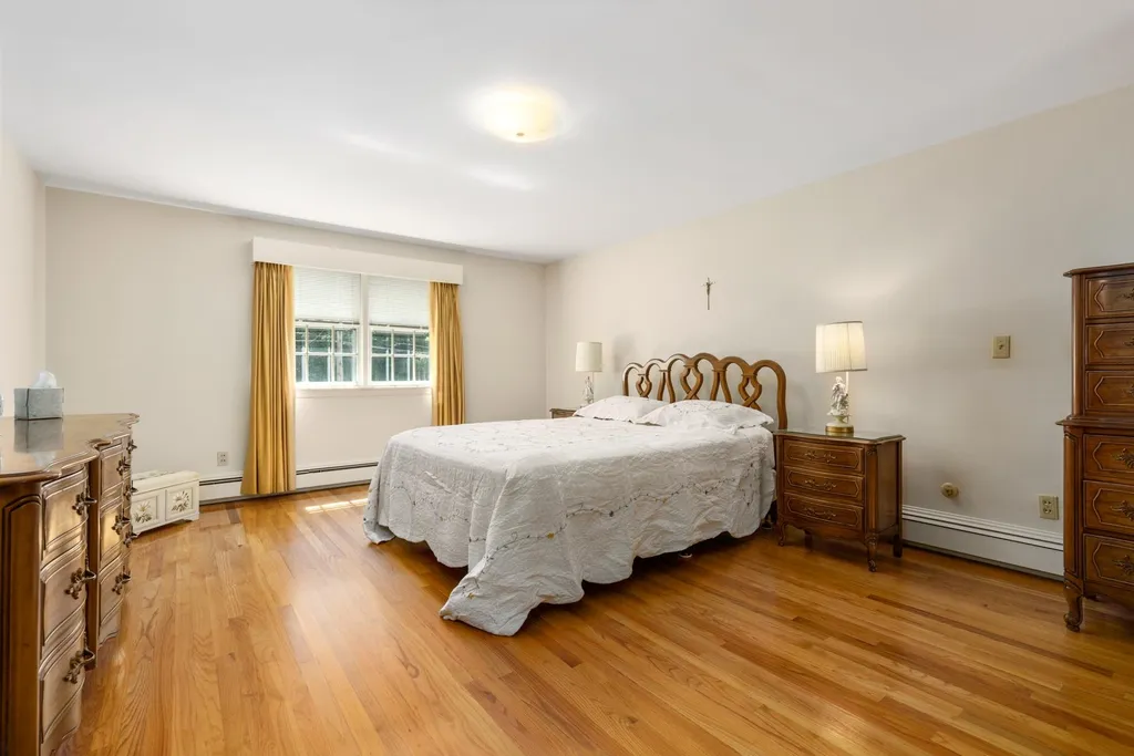 18 Tuttle Lane Dover NH 03820