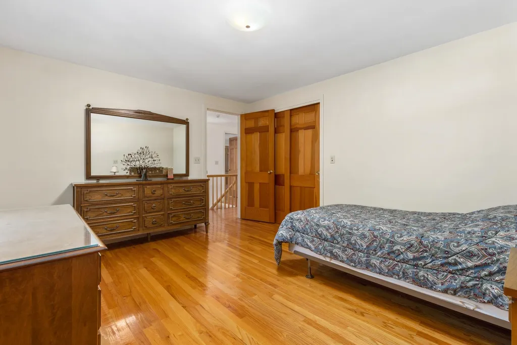 18 Tuttle Lane Dover NH 03820