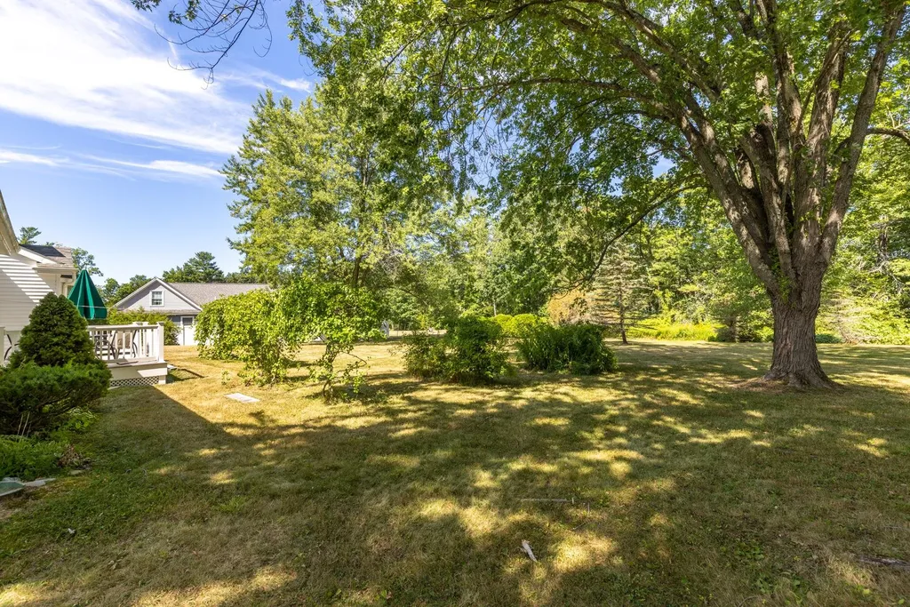 18 Tuttle Lane Dover NH 03820