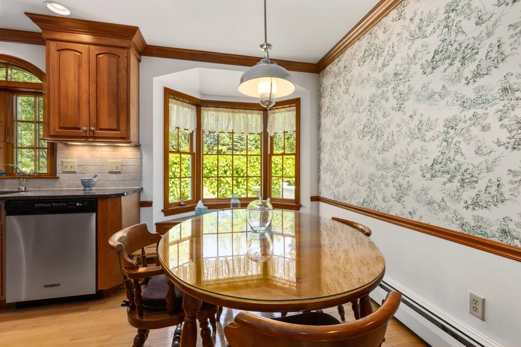 18 Tuttle Lane Dover NH 03820