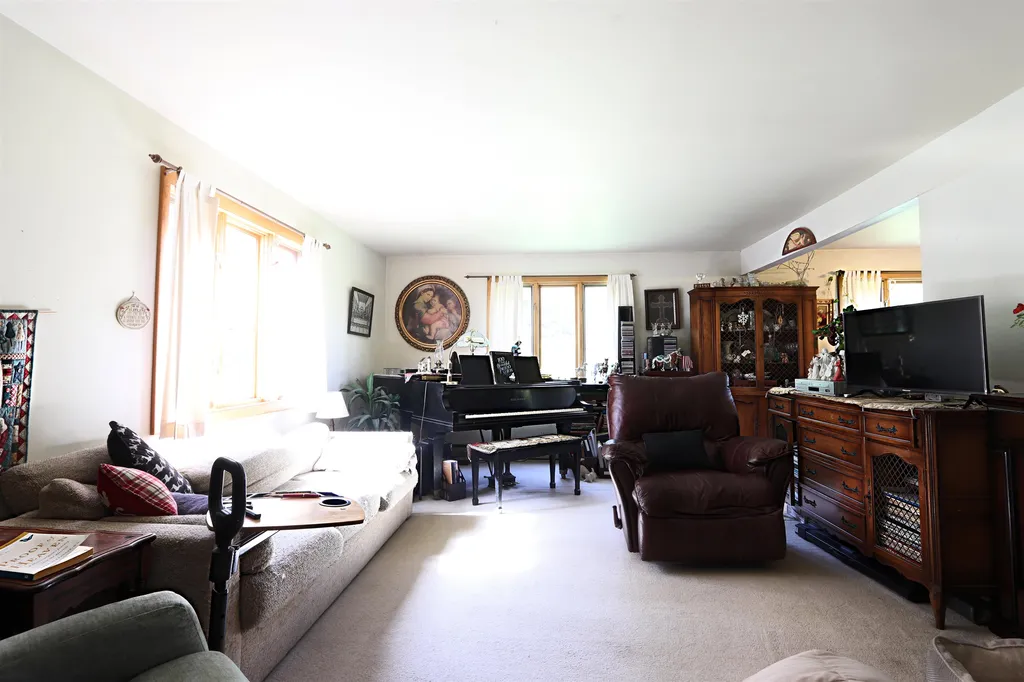 2711 Cabot Plains Road Cabot VT 05647
