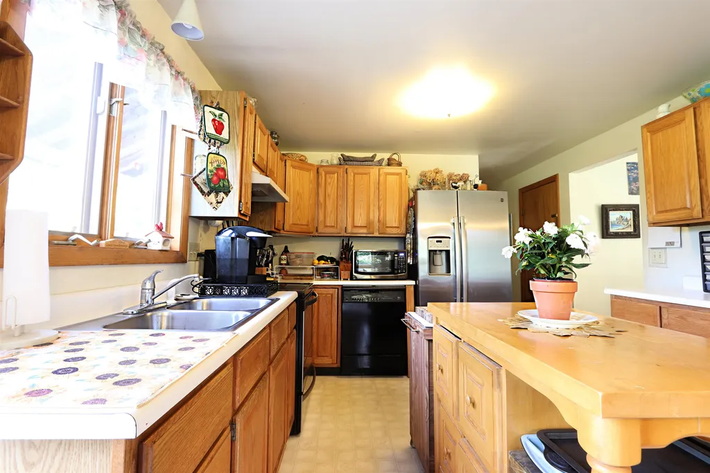 2711 Cabot Plains Road Cabot VT 05647