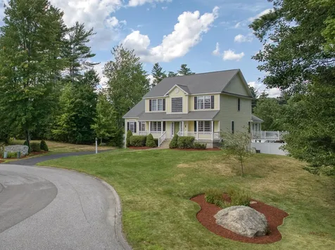 17 Sentry Road Bedford NH 03110