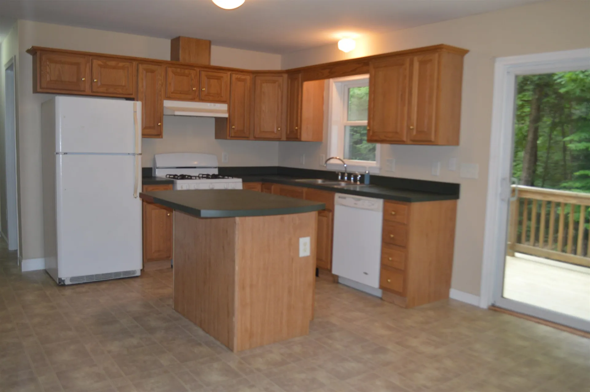 18 Woodcrest Drive Ossipee NH 03864