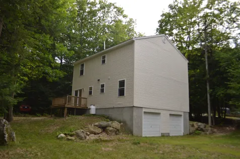 18 Woodcrest Drive Ossipee NH 03864