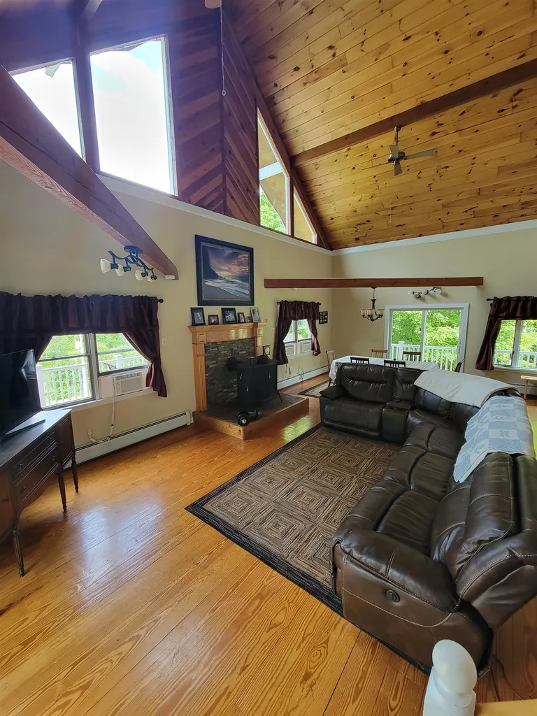 1209 Vt Route 100 Readsboro VT 05350