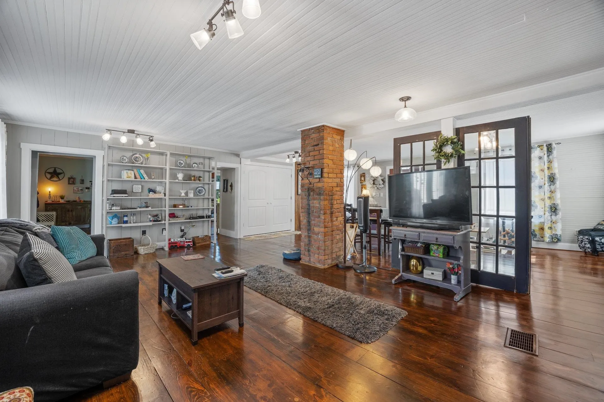1213 Battle Street Webster NH 03303