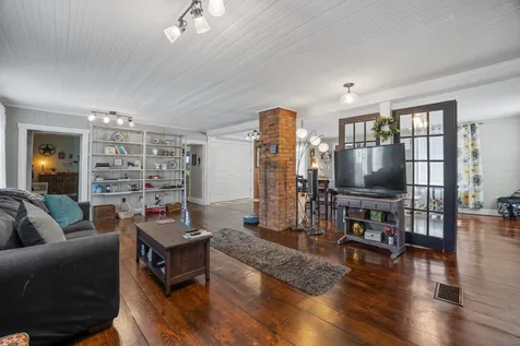 1213 Battle Street Webster NH 03303