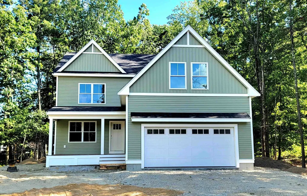 14 Foreman Lane Pelham NH 03076