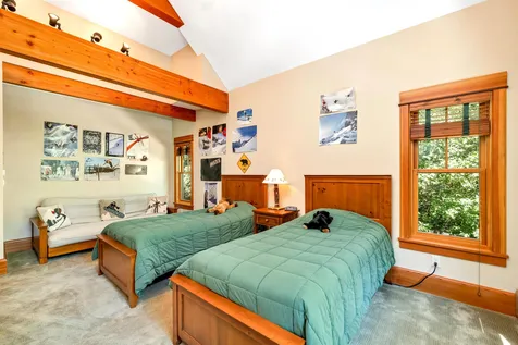 57 Bearfoot Creek Road Bartlett NH 03812
