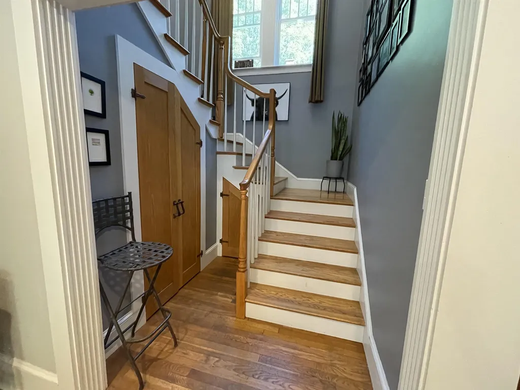 98 Court Street Exeter NH 03833