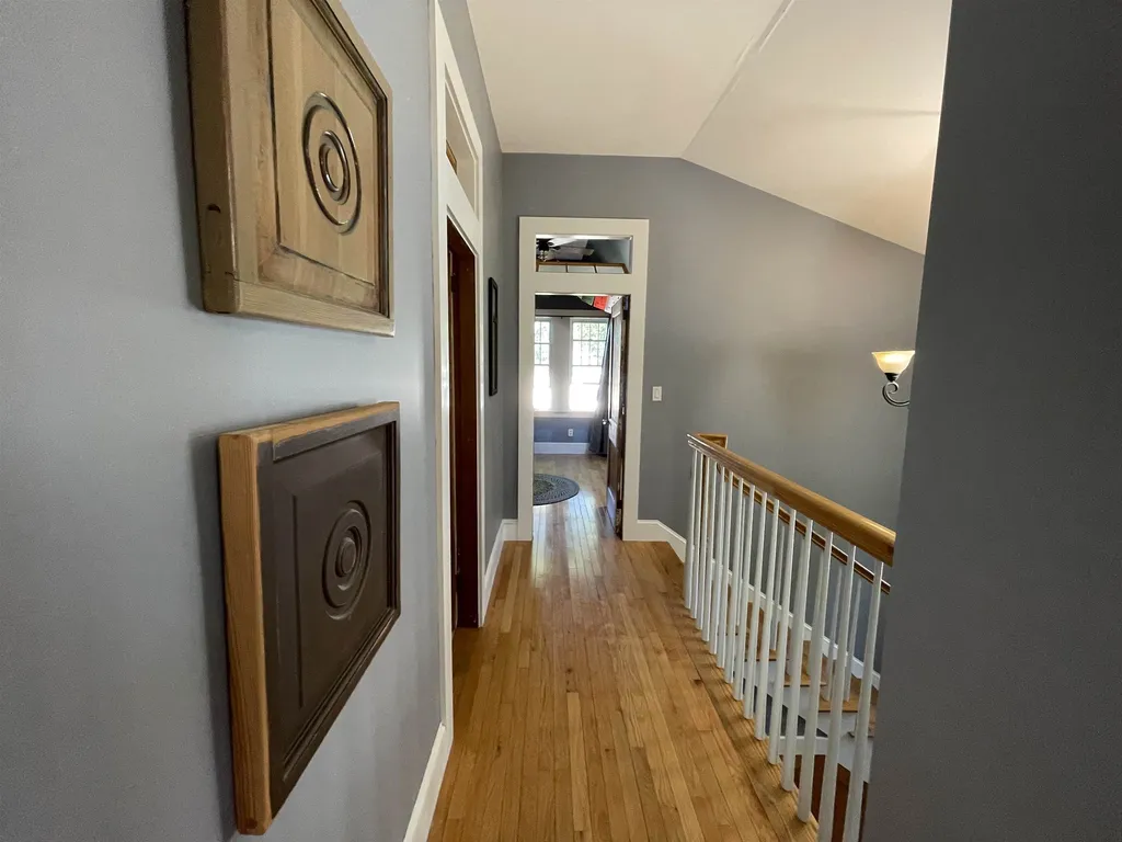 98 Court Street Exeter NH 03833