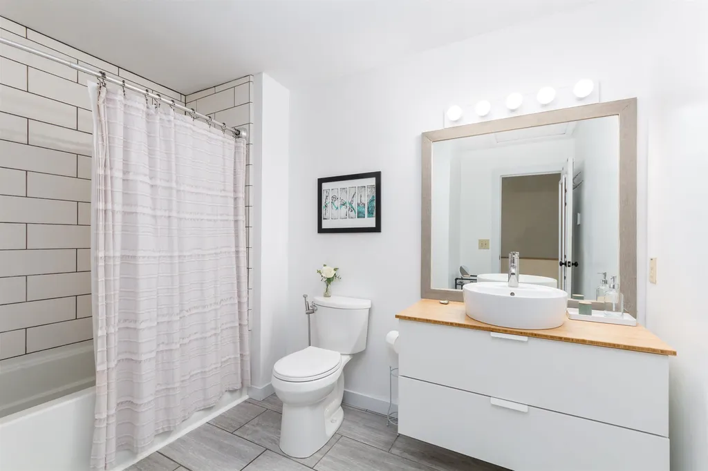 214 Redrock Drive Burlington VT 05401