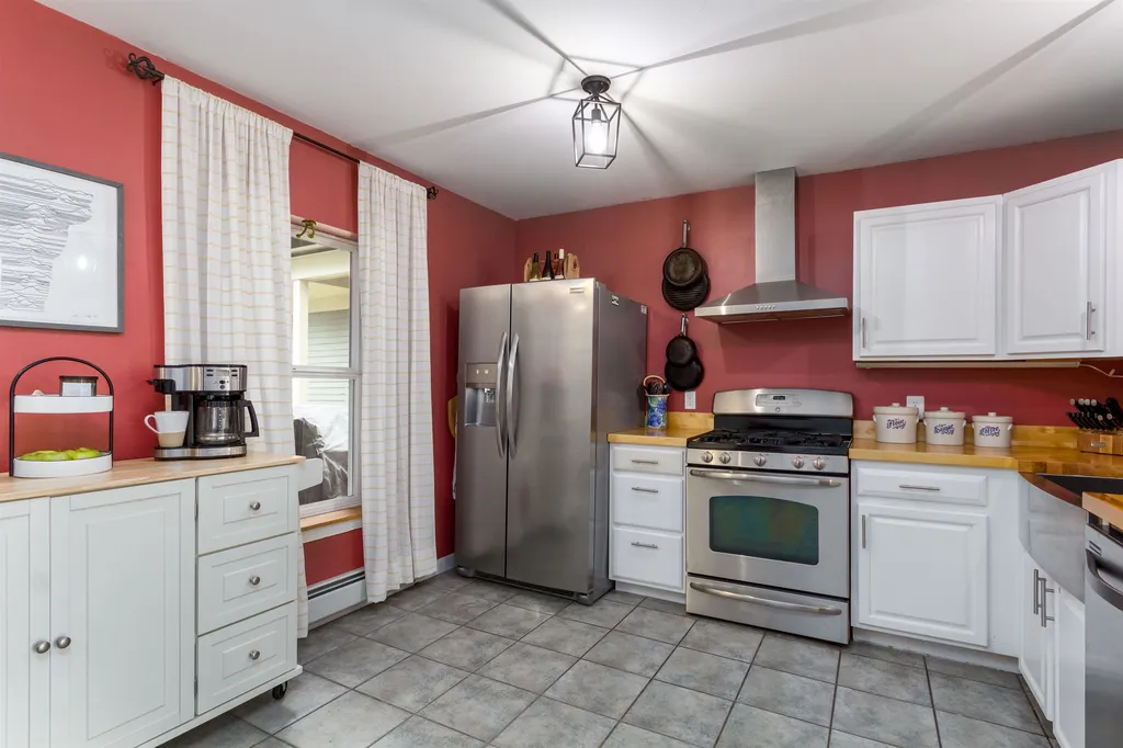 214 Redrock Drive Burlington VT 05401