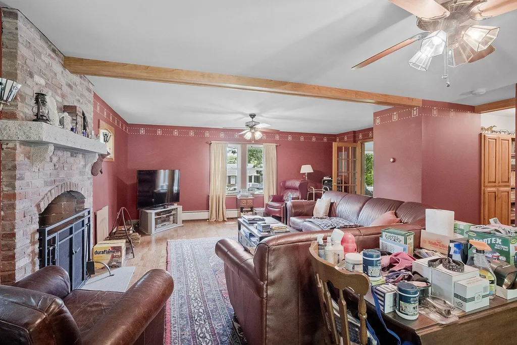 176 Rockingham Road Auburn NH 03032