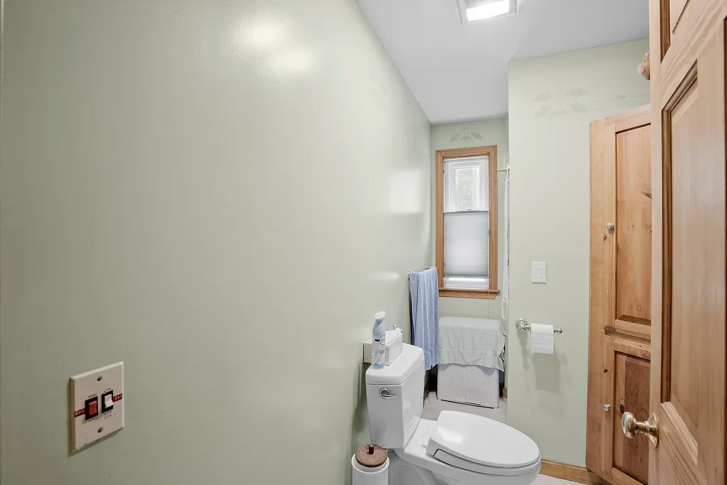 176 Rockingham Road Auburn NH 03032