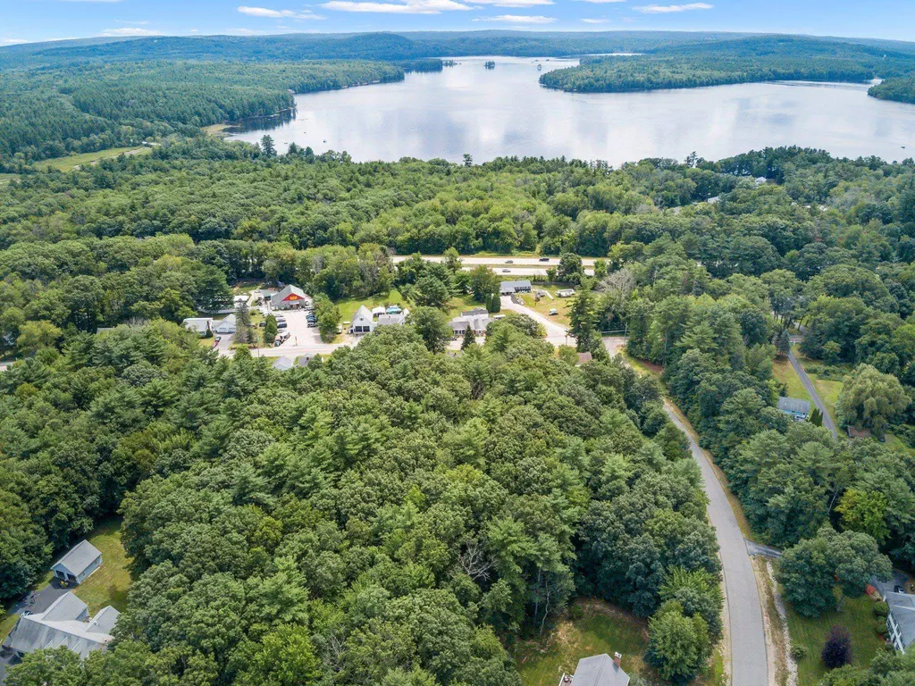 176 Rockingham Road Auburn NH 03032