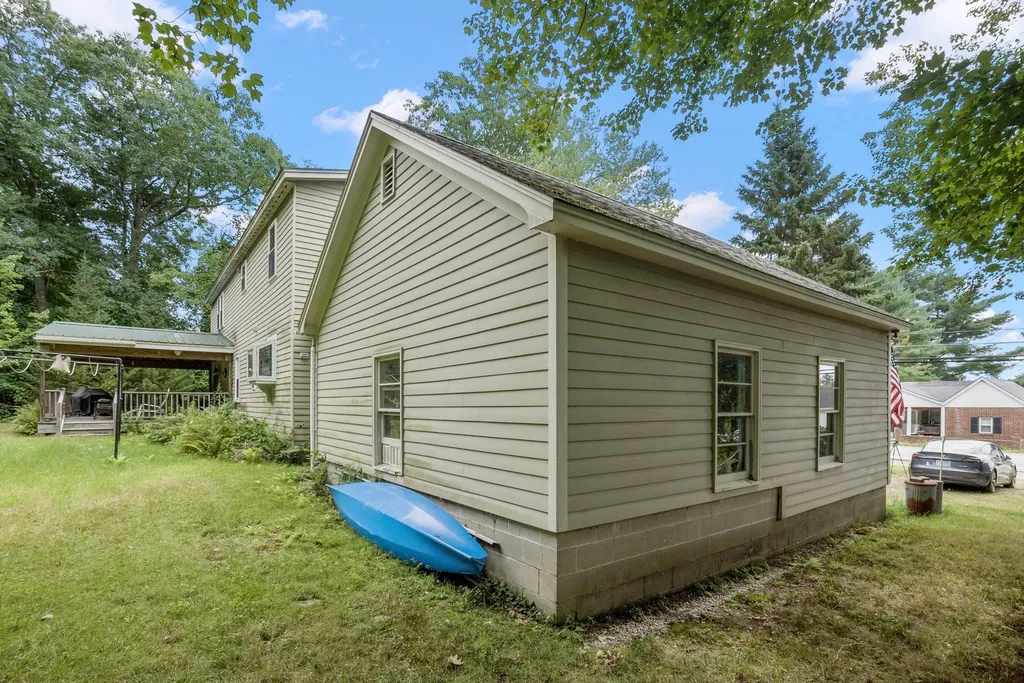 176 Rockingham Road Auburn NH 03032