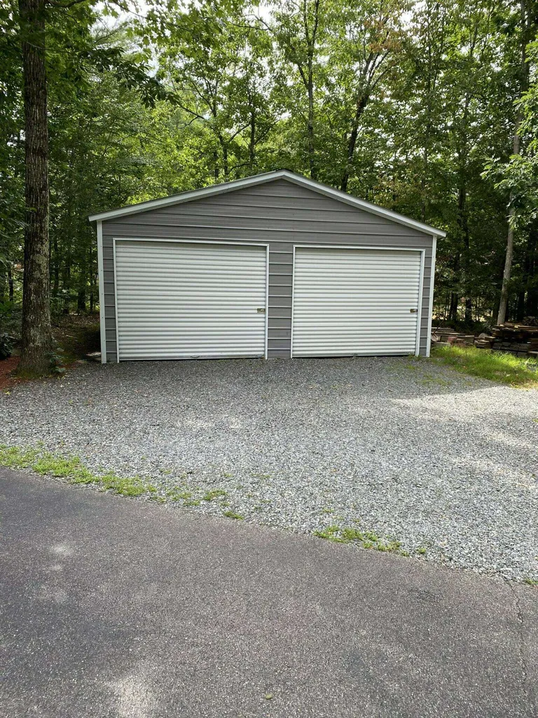 4 Hemlock Road Kingston NH 03848