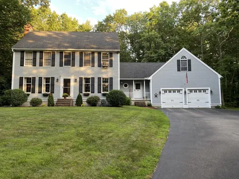 4 Hemlock Road Kingston NH 03848