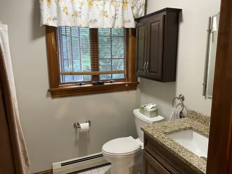 4 Hemlock Road Kingston NH 03848