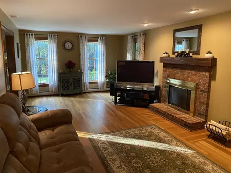 4 Hemlock Road Kingston NH 03848