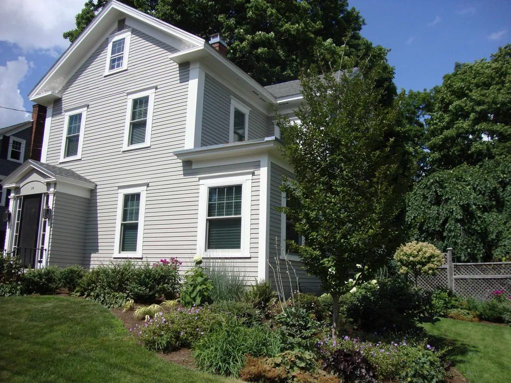 24 Auburn Street Concord NH 03301
