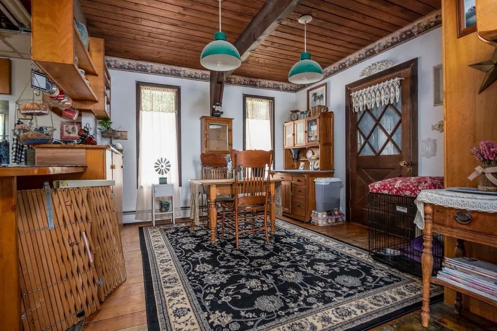 545 Post Farm Road Royalton VT 05068