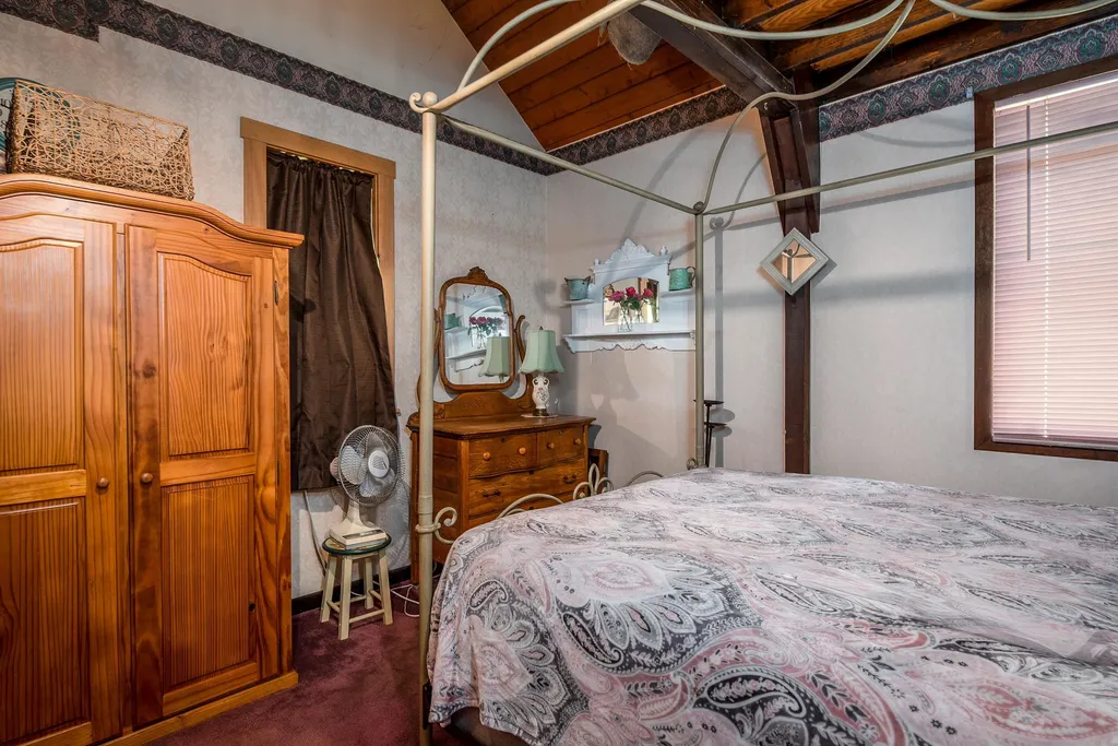 545 Post Farm Road Royalton VT 05068