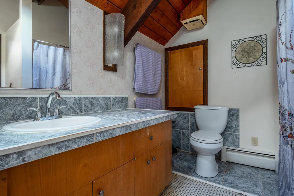 545 Post Farm Road Royalton VT 05068