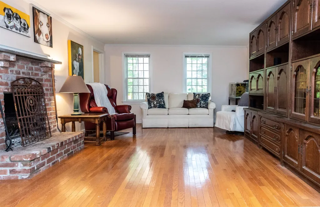 27 Crestview Terrace Stratham NH 03885