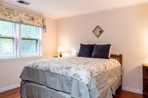 27 Crestview Terrace Stratham NH 03885