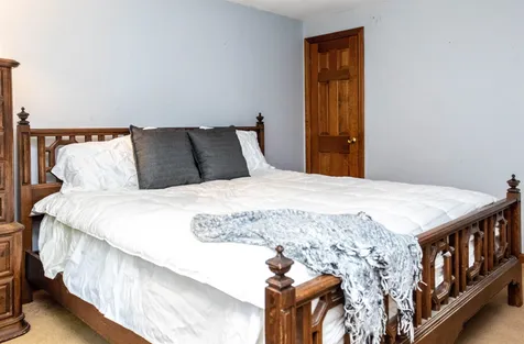27 Crestview Terrace Stratham NH 03885