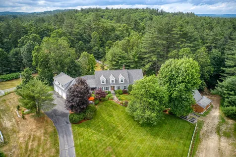 66 Merrimack Road Amherst NH 03031