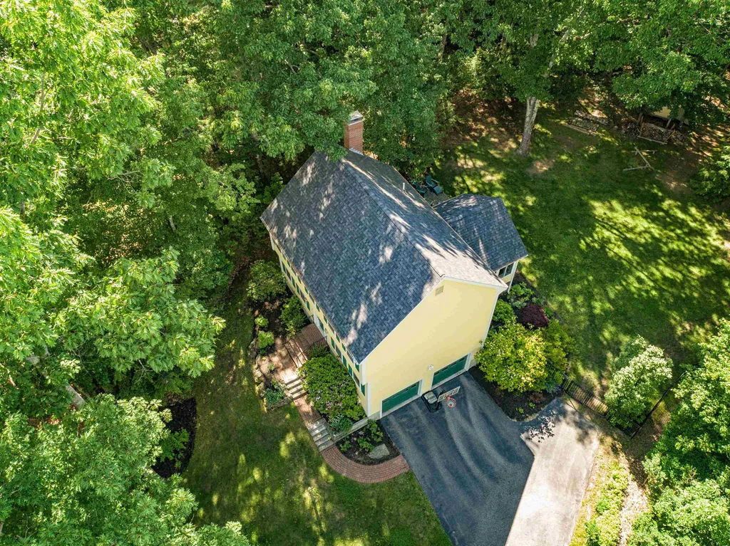 16 Quail Drive Dover NH 03820