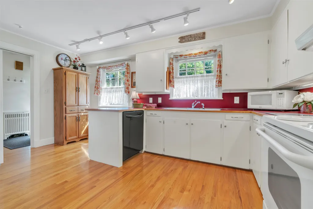 7 Wilson Street Rochester NH 03867